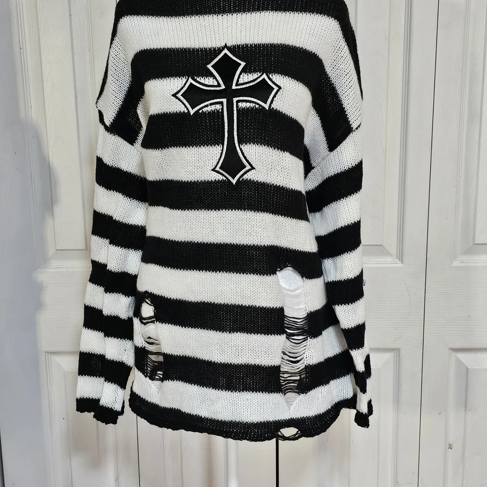Black & White Striped Oversized Sweater with Cross Detail - Picture 4 of 6